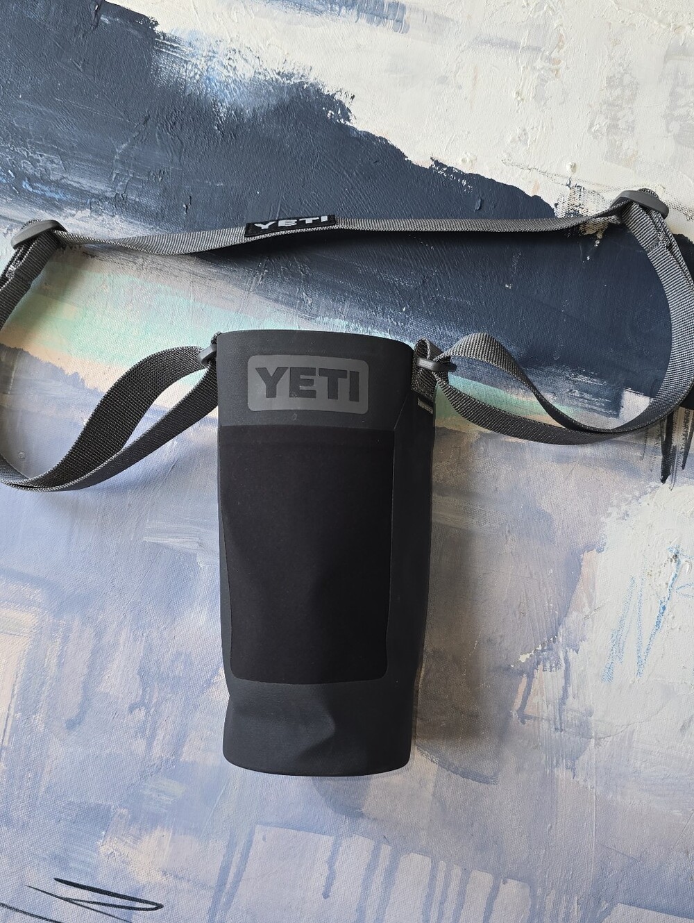 Yeti Rambler Bottle Sling Charcoal Small